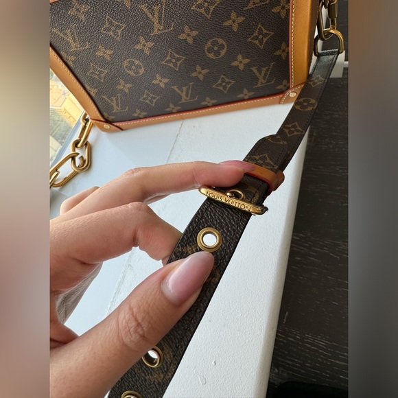 LV SOFT TRUNK LARGE MONOGRAM GHW - Picture 2 of 12